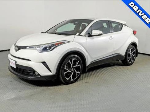 Used 2018 Toyota C-HR XLE image 2
