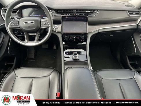 Used 2024 Jeep Grand Cherokee Limited w/ Black Appearance Package AWD/4WD image 14