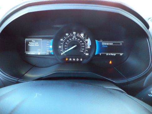 Used 2024 Ford Edge SEL w/ Convenience Package image 11