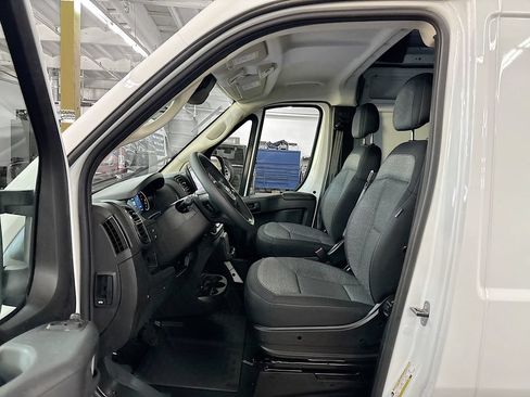 New 2026 RAM ProMaster 2500 w/ Premium Convenience Group FWD image 11