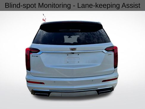 Used 2023 Cadillac XT6 Premium Luxury image 8