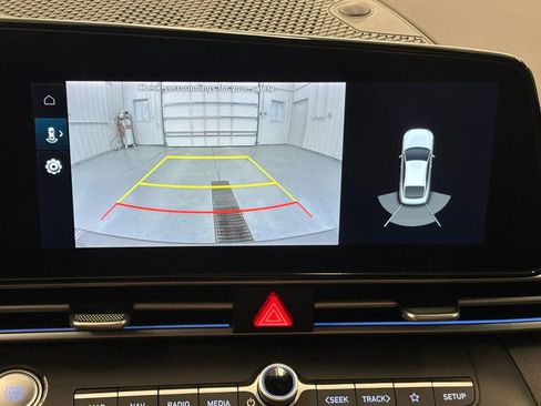 Used 2023 Hyundai Elantra Limited image 40