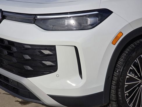 New 2026 Volkswagen Tiguan S FWD image 6