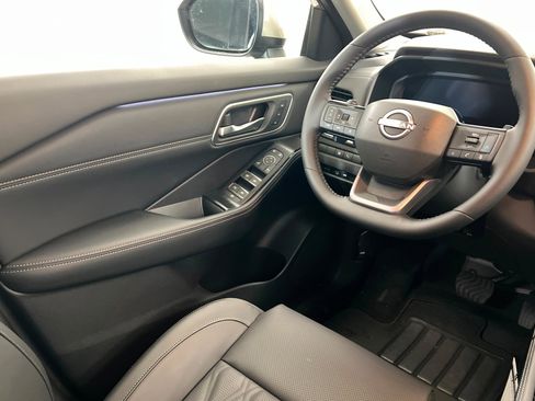 New 2026 Nissan Rogue Platinum w/ Platinum Premium Package image 11