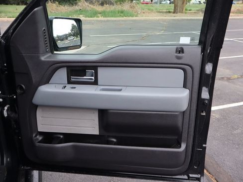 Used 2013 Ford F150 XLT AWD/4WD image 26