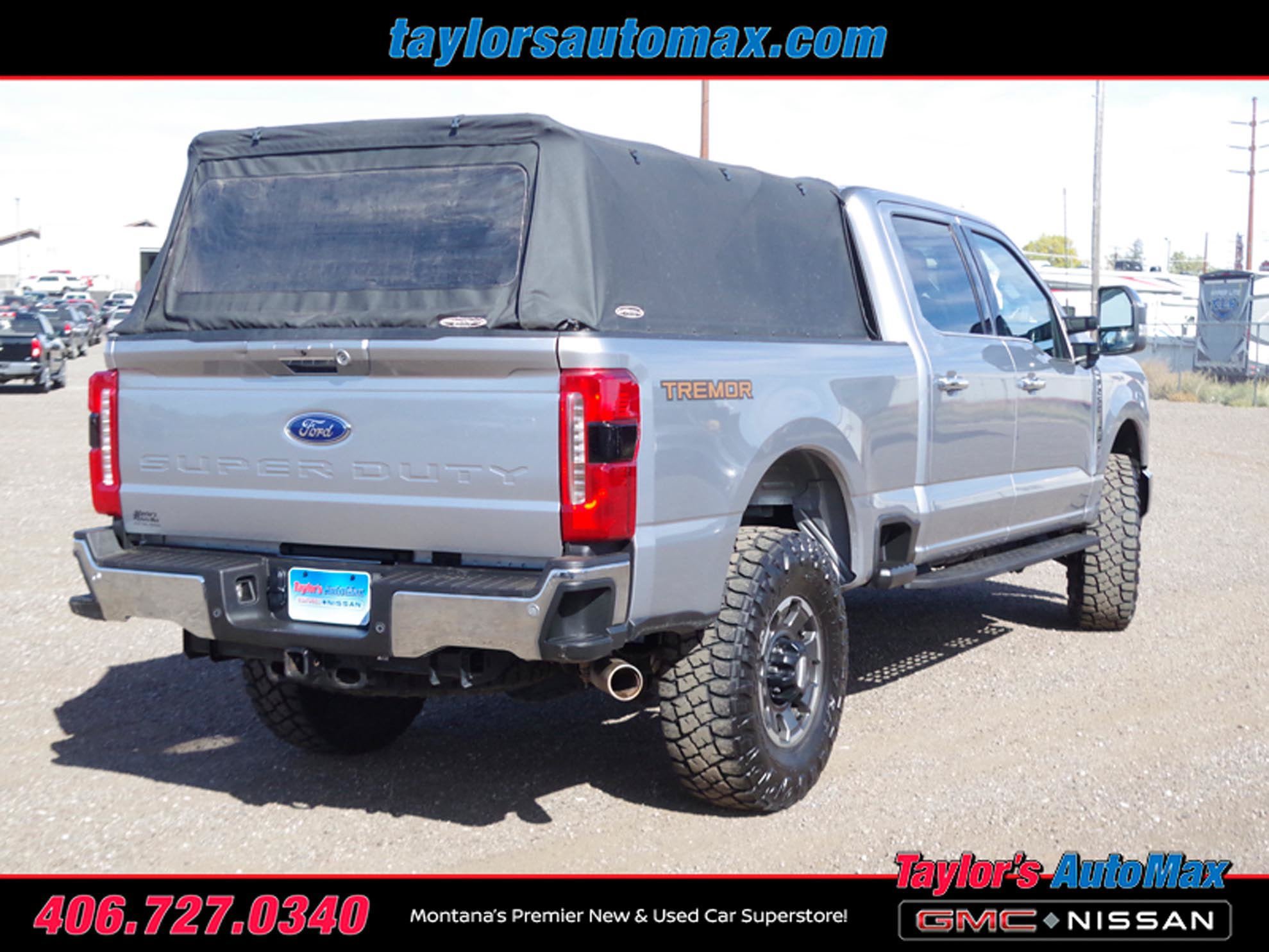 Used 2023 Ford F250 Lariat w/ Tremor Off-Road Package AWD/4WD image 3