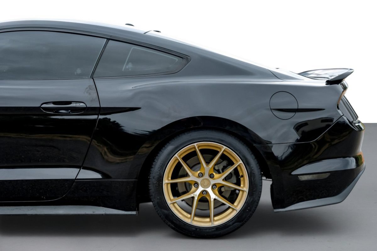 Used 2017 Ford Mustang GT Premium w/ Equipment Group 401A RWD image 11