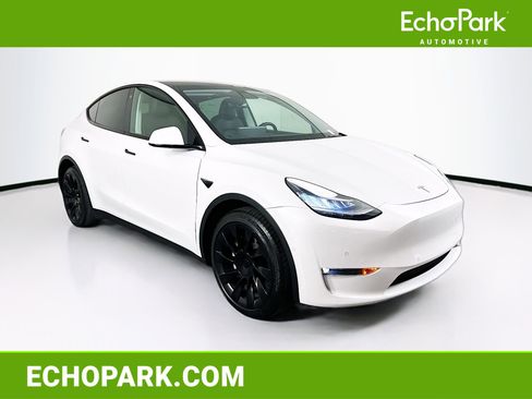 Used 2021 Tesla Model Y Long Range AWD/4WD image 1