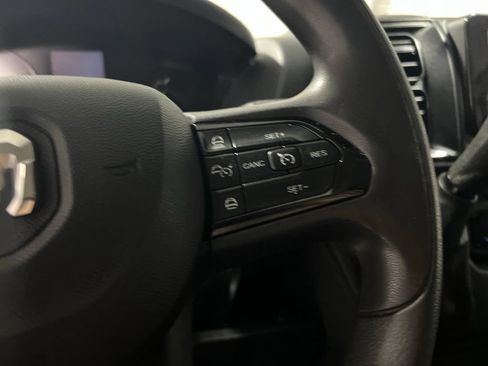 Used 2025 RAM ProMaster 2500 w/ Convenience Group FWD image 22
