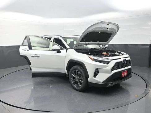 Certified 2024 Toyota RAV4 Limited w/ Advanced Technology Package AWD/4WD image 39