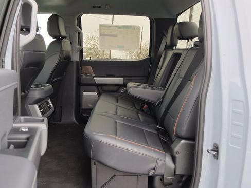 New 2026 Ford F450 Lariat w/ Chrome Package image 29