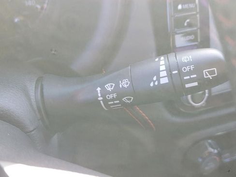 Certified 2023 Nissan Kicks SR image 27