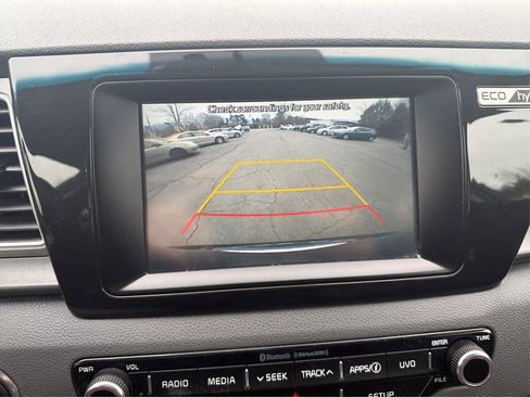 Used 2019 Kia Niro LX image 38