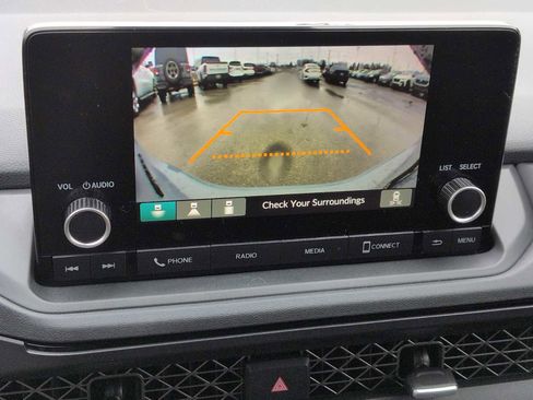 Used 2025 Honda Accord SE image 29