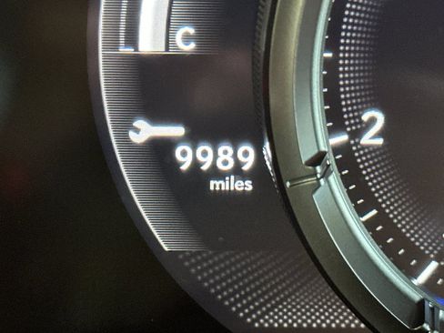 Used 2021 Lexus UX 200 F Sport w/ Accessory Package (Z2) FWD image 30