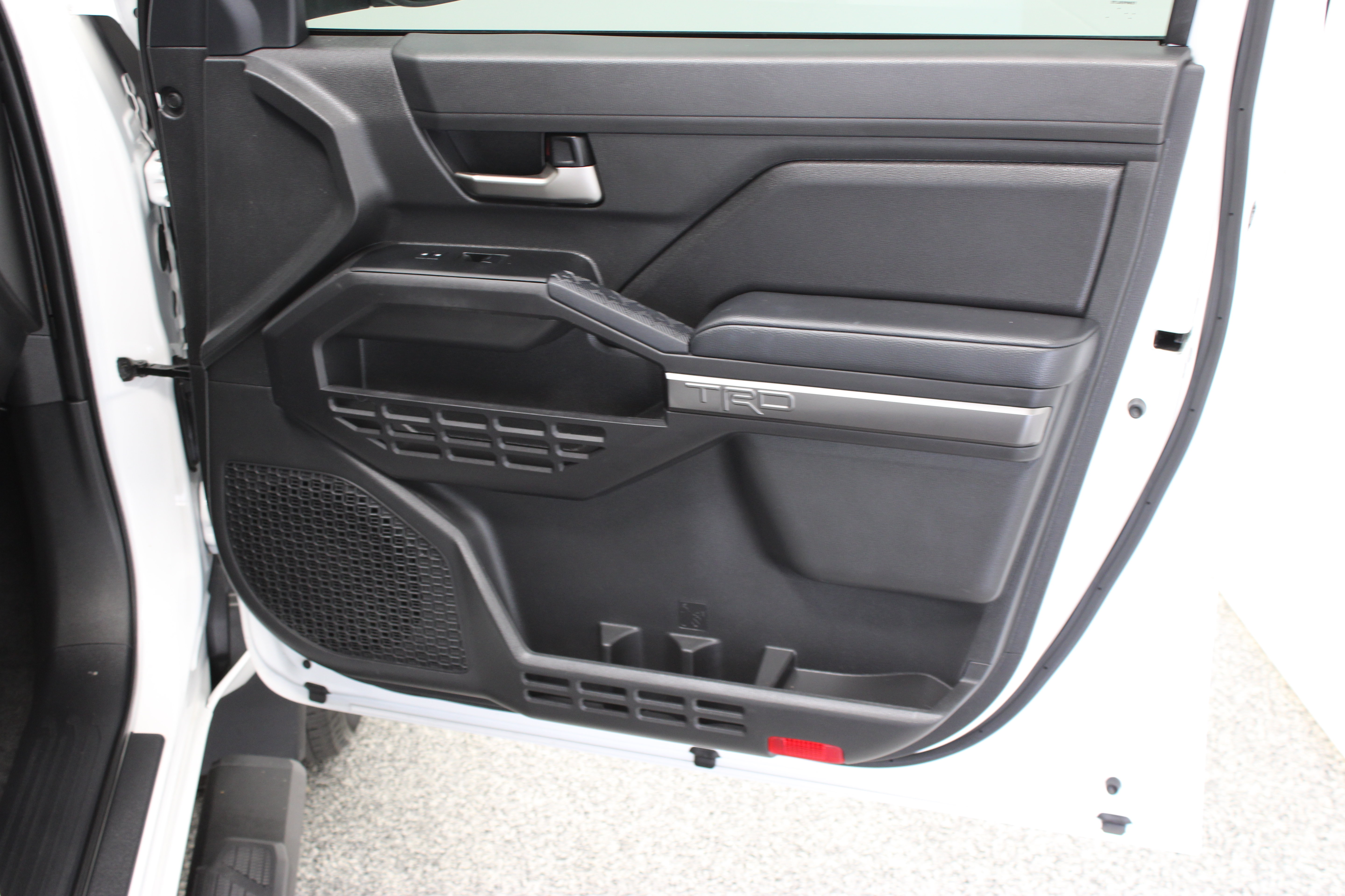Used 2024 Toyota Tacoma TRD Sport RWD image 33