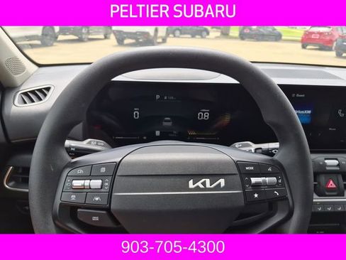 Used 2025 Kia K4 FWD image 24