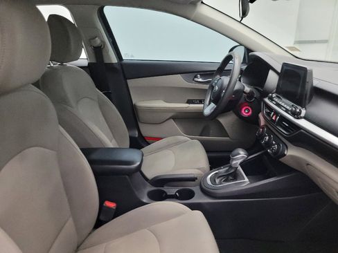 Used 2021 Kia Forte LXS FWD image 21