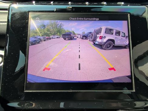 Certified 2023 Jeep Grand Cherokee Altitude AWD/4WD image 21