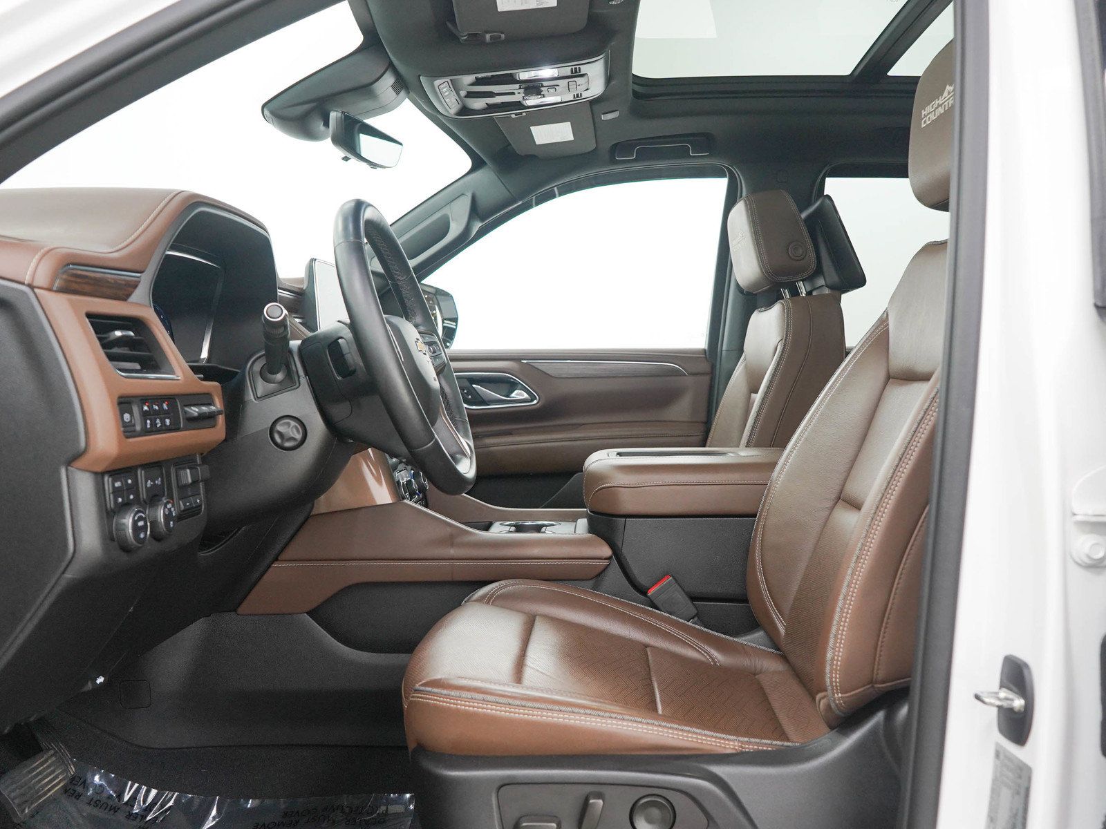 Used 2023 Chevrolet Tahoe High Country AWD/4WD image 25
