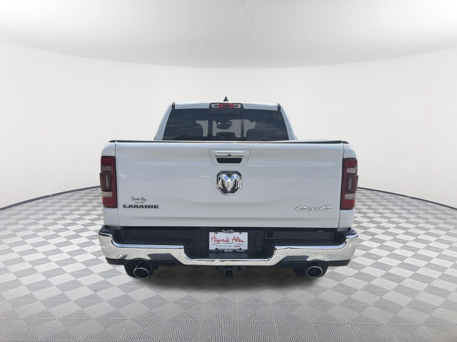 Used 2021 RAM 1500 Laramie AWD/4WD image 7