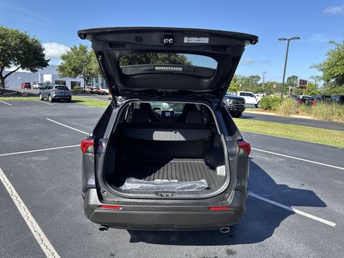 New 2025 Toyota RAV4 XLE w/ Convenience Package AWD/4WD image 38
