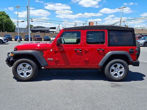 Used 2019 Jeep Wrangler Unlimited Sport S AWD/4WD image 8