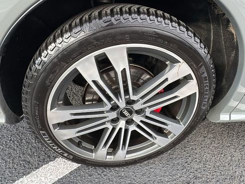 Used 2019 Audi SQ5 Premium Plus w/ Premium Plus Package image 15