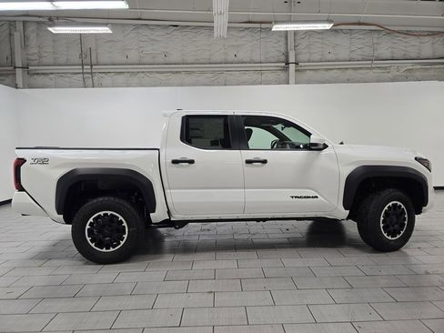 New 2025 Toyota Tacoma SR5 image 16