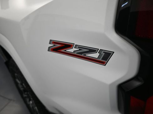 Used 2023 Chevrolet Colorado Z71 image 38