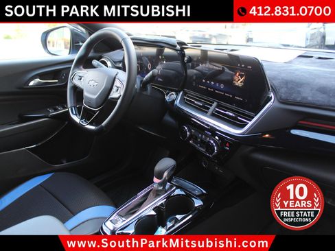 Used 2024 Chevrolet Trax RS w/ Driver Confidence Package FWD image 9