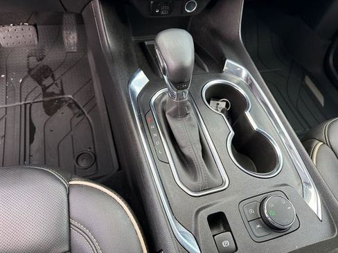 Certified 2023 Chevrolet Traverse Premier image 43