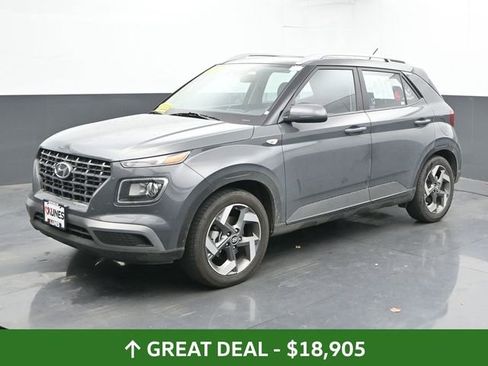 Used 2025 Hyundai Venue SEL image 7