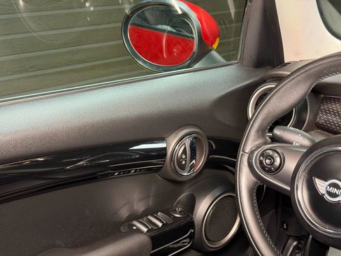 Used 2015 MINI Cooper S image 25