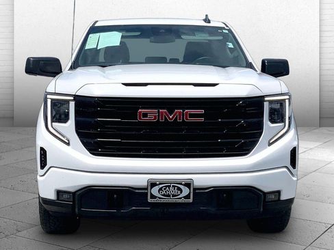 Used 2025 GMC Sierra 1500 Elevation AWD/4WD image 2