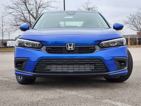 Certified 2024 Honda Civic EX image 9