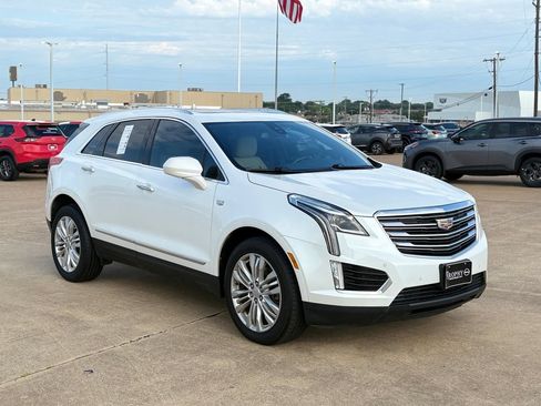 Used 2019 Cadillac XT5 Premium Luxury FWD image 6