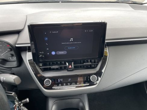 Used 2023 Toyota Corolla LE image 18