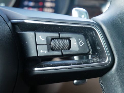 Used 2024 Porsche Macan image 20