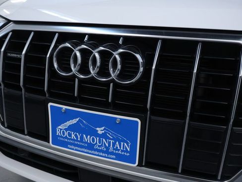 Used 2024 Audi Q3 2.0T Premium AWD/4WD image 9