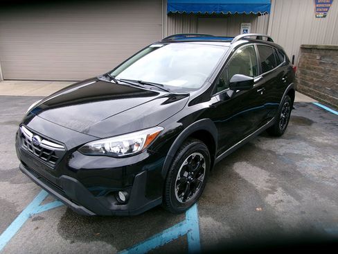 Used 2021 Subaru Crosstrek 2.0i Premium w/ Moonroof Package image 1