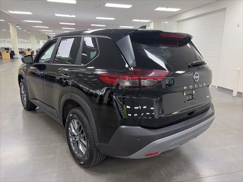 Used 2023 Nissan Rogue S AWD/4WD image 5