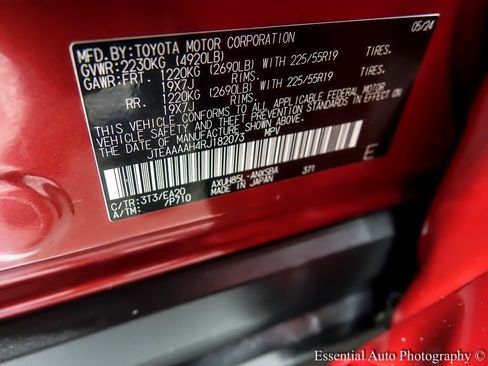 Used 2024 Toyota Venza Limited image 38