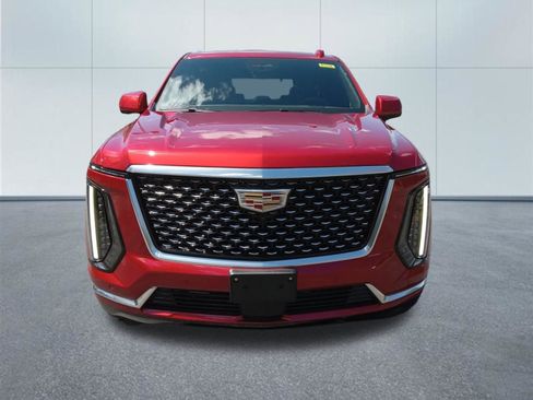 Used 2025 Cadillac Escalade Premium Luxury AWD/4WD image 5