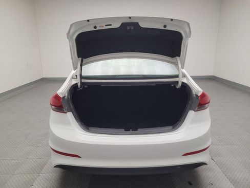 Used 2017 Hyundai Elantra SE image 29