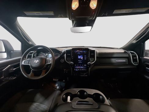 Used 2025 RAM 2500 Big Horn AWD/4WD image 16