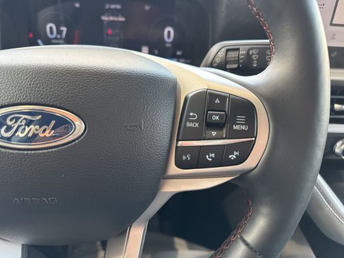 Certified 2025 Ford Explorer Active w/ Active Comfort Package AWD/4WD image 30