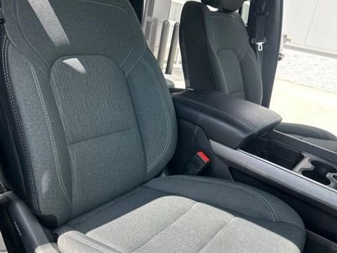 Used 2022 RAM 1500 Big Horn AWD/4WD image 30