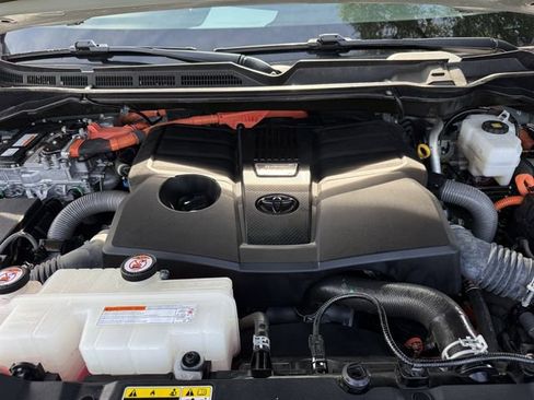 Used 2022 Toyota Tundra TRD Pro AWD/4WD image 32