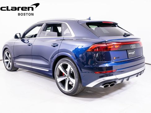 Used 2024 Audi SQ8 Prestige w/ Prestige Package image 3